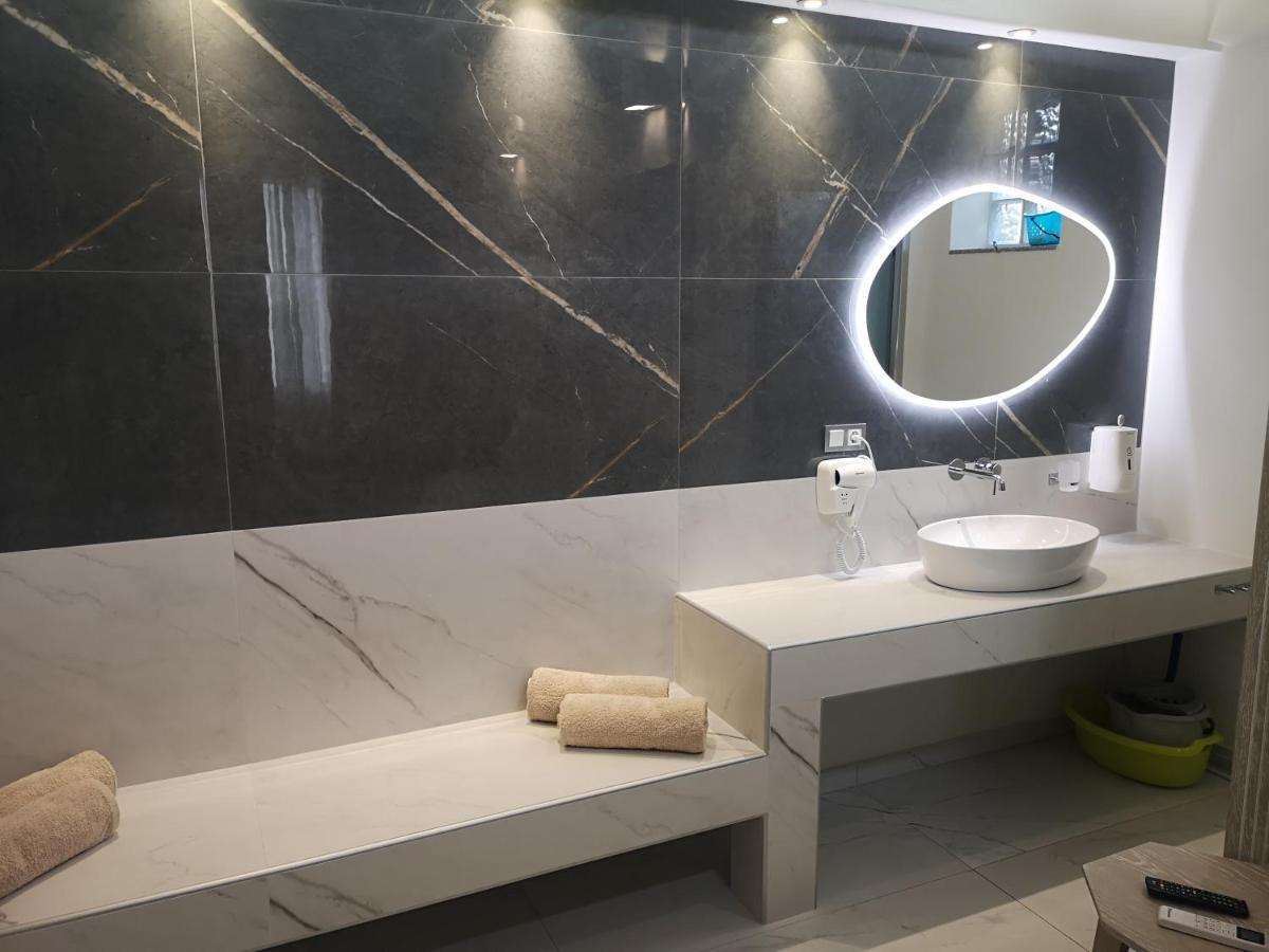 Amalia Deluxe Villas Vrasná المظهر الخارجي الصورة